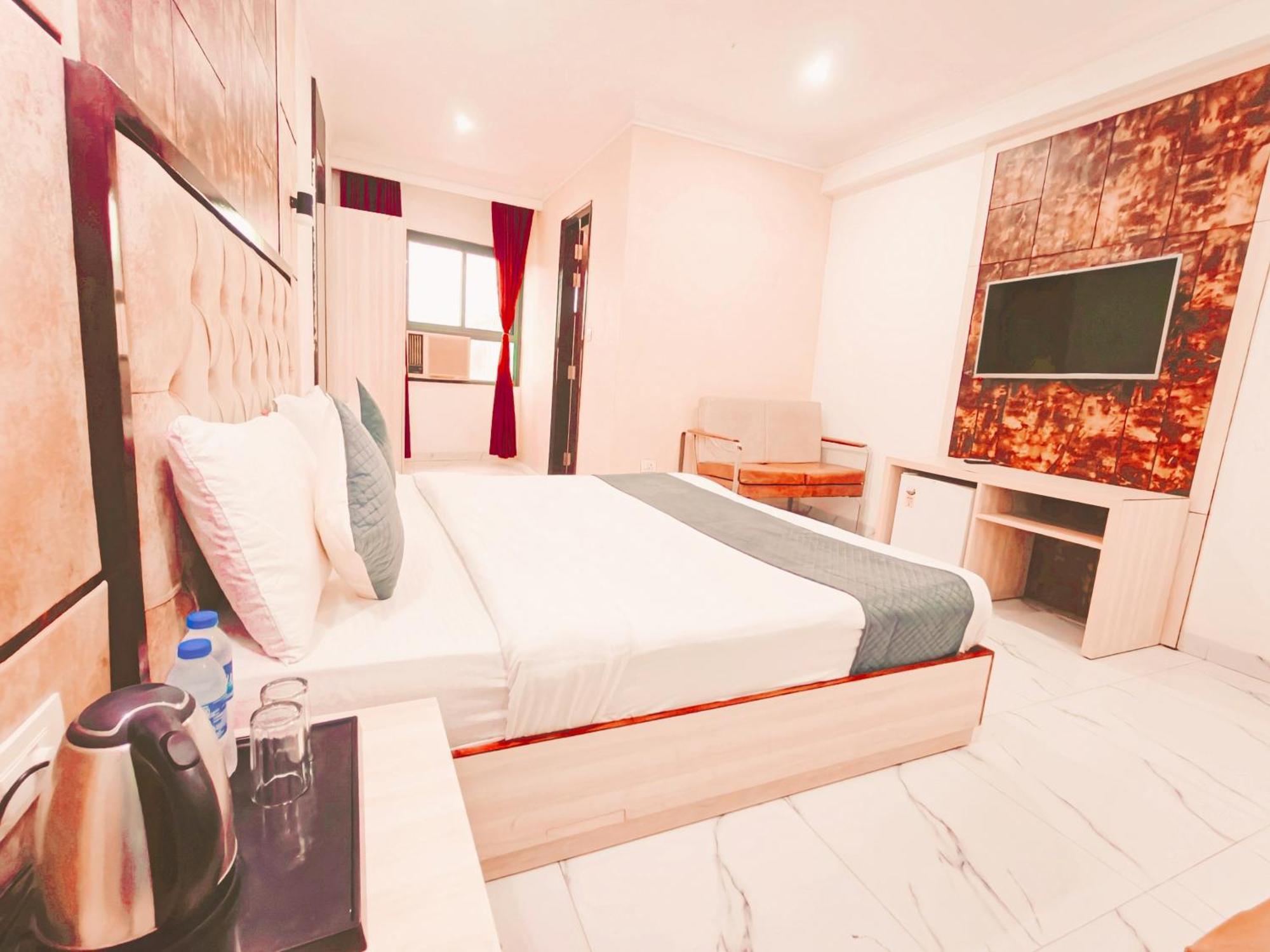 Hotel The Almora By Rs Global Near By Delhi International Airport With - Free Airport Drop Нью-Делі Екстер'єр фото