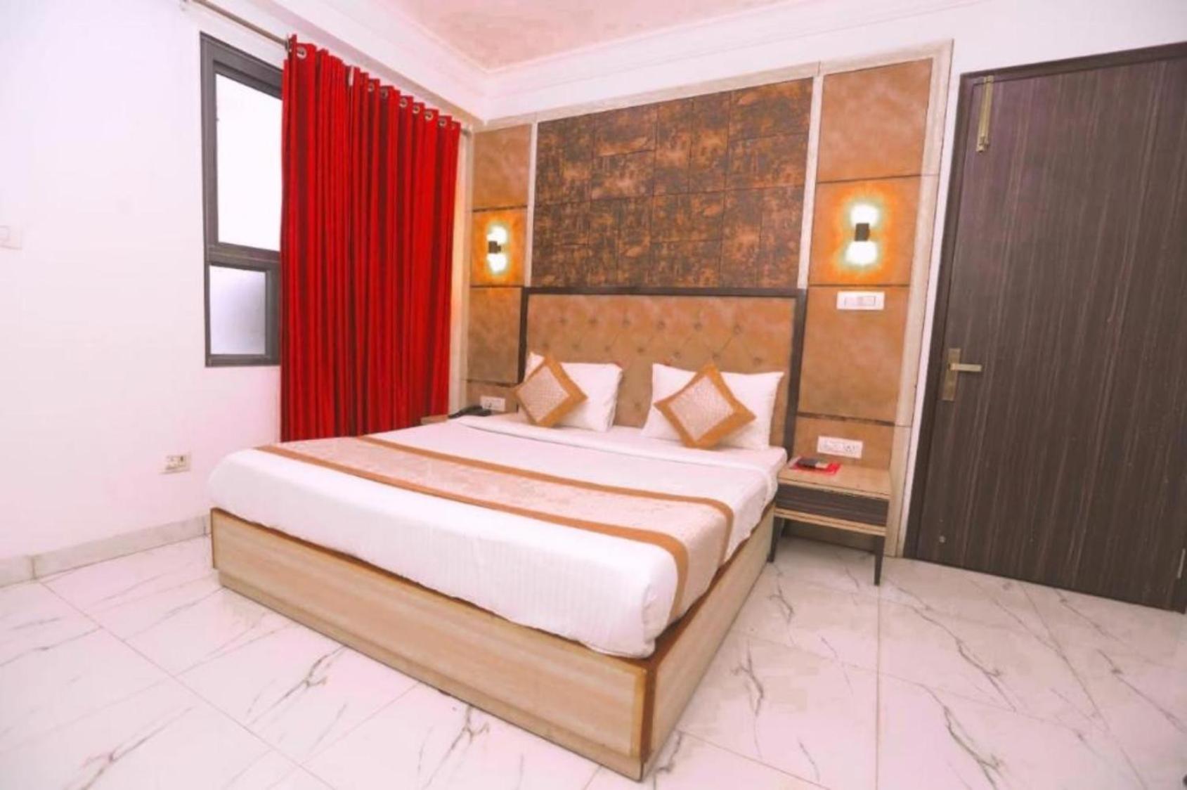 Hotel The Almora By Rs Global Near By Delhi International Airport With - Free Airport Drop Нью-Делі Екстер'єр фото